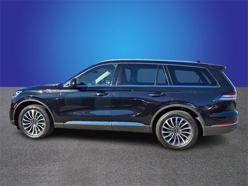 Used 2023 Lincoln Aviator AWD w/ Premium Package image 7