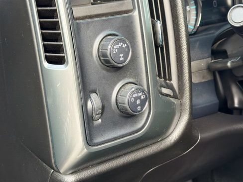 Used 2018 Chevrolet Silverado 1500 LT w/ All Star Edition image 10