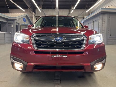 Used 2017 Subaru Forester 2.5i Touring image 2