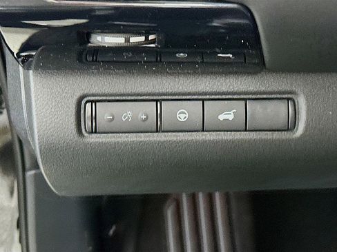 New 2026 Nissan Pathfinder SV AWD/4WD image 10
