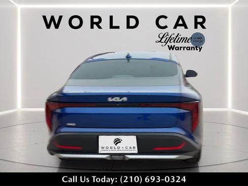 New 2025 Kia K4 LXS image 4