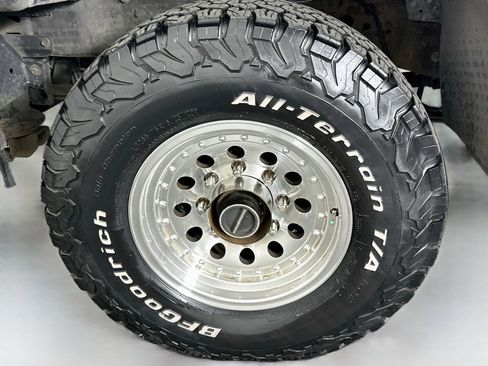 Used 2004 Ford F250 Lariat AWD/4WD image 28