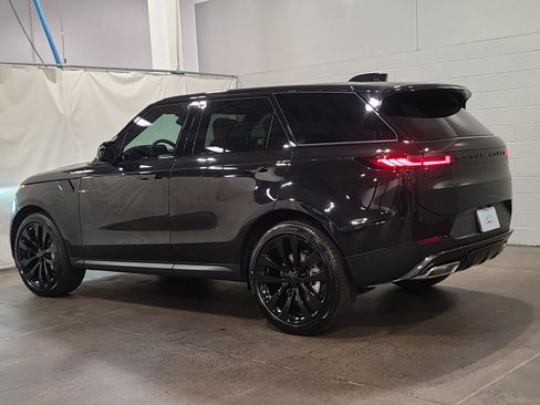 New 2026 Land Rover Range Rover Sport SE AWD/4WD image 12