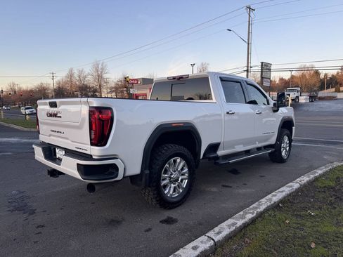 Used 2020 GMC Sierra 3500 Denali w/ Denali Ultimate Package image 6