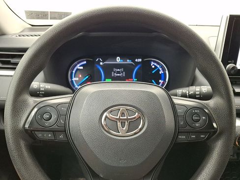 Certified 2025 Toyota RAV4 XLE AWD/4WD image 20