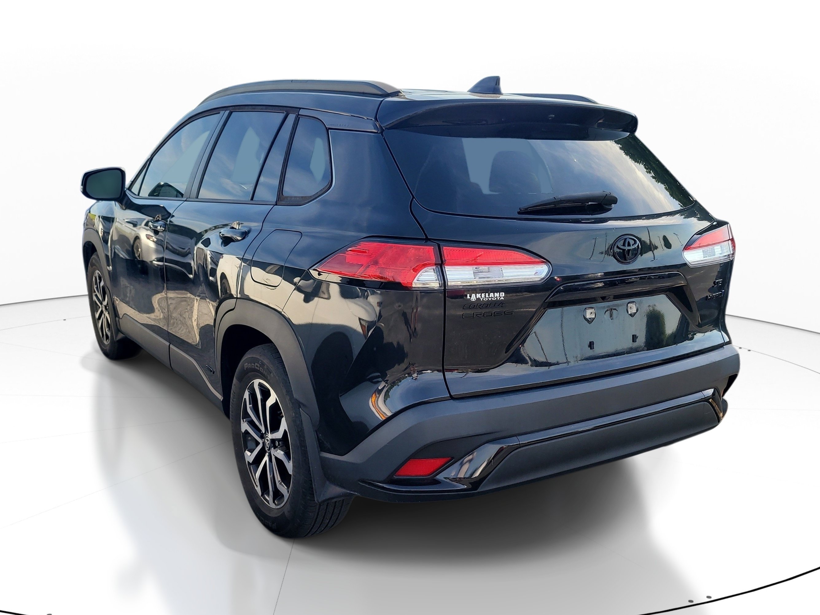 Used 2024 Toyota Corolla Cross AWD Hybrid image 5