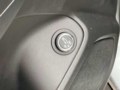 Used 2026 Chevrolet TrailBlazer LT w/ Convenience Package image 18