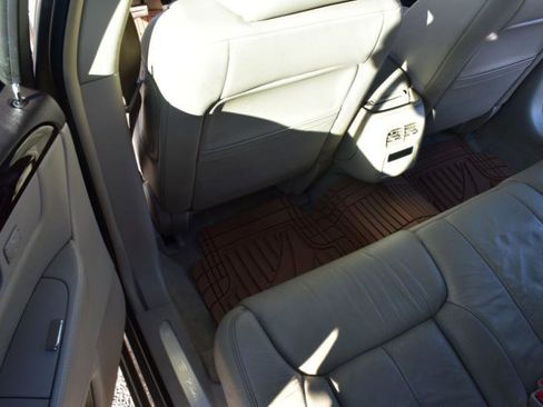 Used 2011 Cadillac DTS Premium w/ Driver Awareness Package image 23