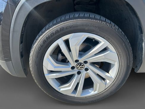 Used 2021 Volkswagen Atlas SE w/ Towing Package image 15