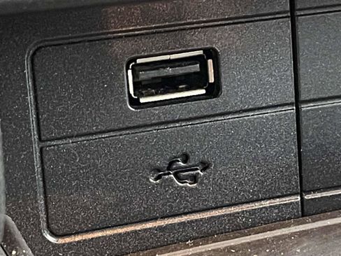 Used 2016 Ford Mustang Coupe image 20