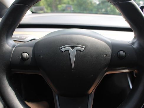 Used 2018 Tesla Model 3 Mid Range RWD image 12
