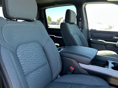New 2026 RAM 1500 Express AWD/4WD image 14