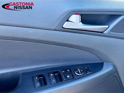 Used 2017 Hyundai Tucson Value w/ Cargo Package image 22