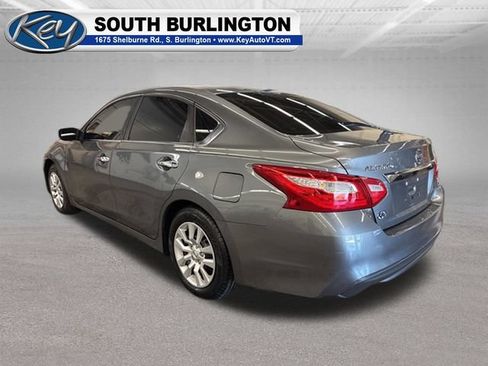 Used 2017 Nissan Altima 2.5 S w/ Power Driver Seat Package FWD image 3