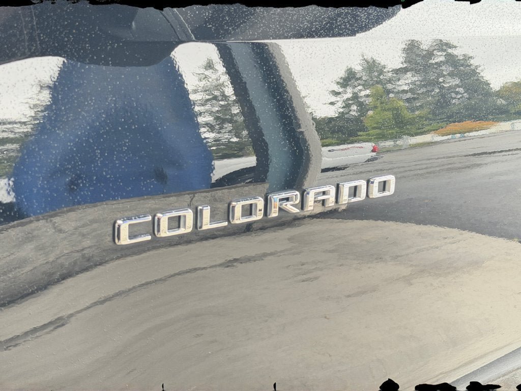 Used 2025 Chevrolet Colorado LT AWD/4WD image 35