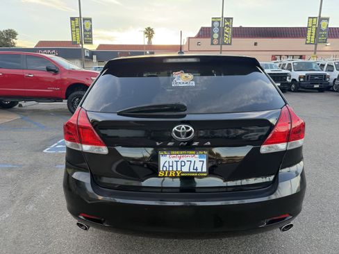 Used 2009 Toyota Venza FWD image 4
