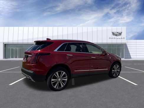 Used 2020 Cadillac XT5 Premium Luxury w/ Platinum Package AWD/4WD image 3