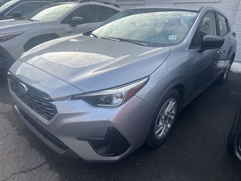 Used 2025 Subaru Impreza 2.0i image 3