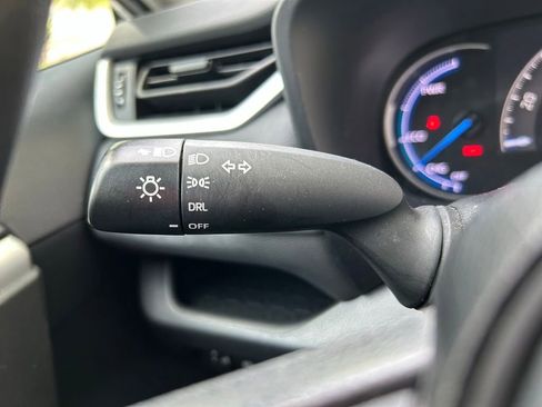 Used 2024 Toyota RAV4 LE AWD/4WD image 21
