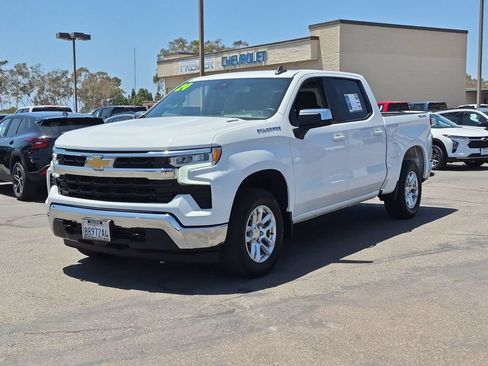 Used 2024 Chevrolet Silverado 1500 LT AWD/4WD image 4