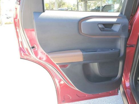 Used 2021 Ford Bronco Sport Outer Banks w/ Outer Banks Package image 9