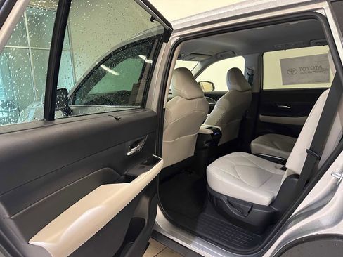 New 2026 Toyota Grand Highlander XLE AWD/4WD image 22