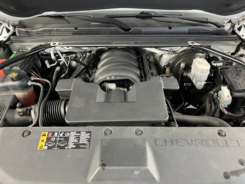 Used 2017 Chevrolet Suburban LT image 45