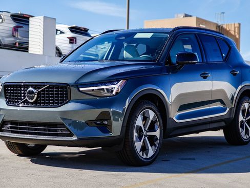 New 2026 Volvo XC40 B5 Plus w/ Protection Package Premier image 3