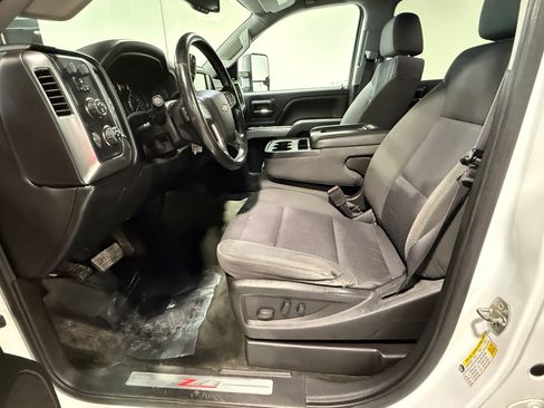 Used 2016 Chevrolet Silverado 2500 LT w/ LT Convenience Package image 24