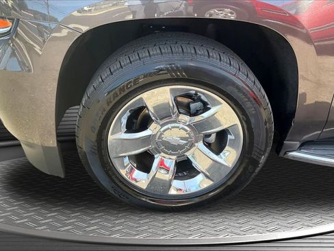 Used 2015 Chevrolet Tahoe LTZ AWD/4WD image 32