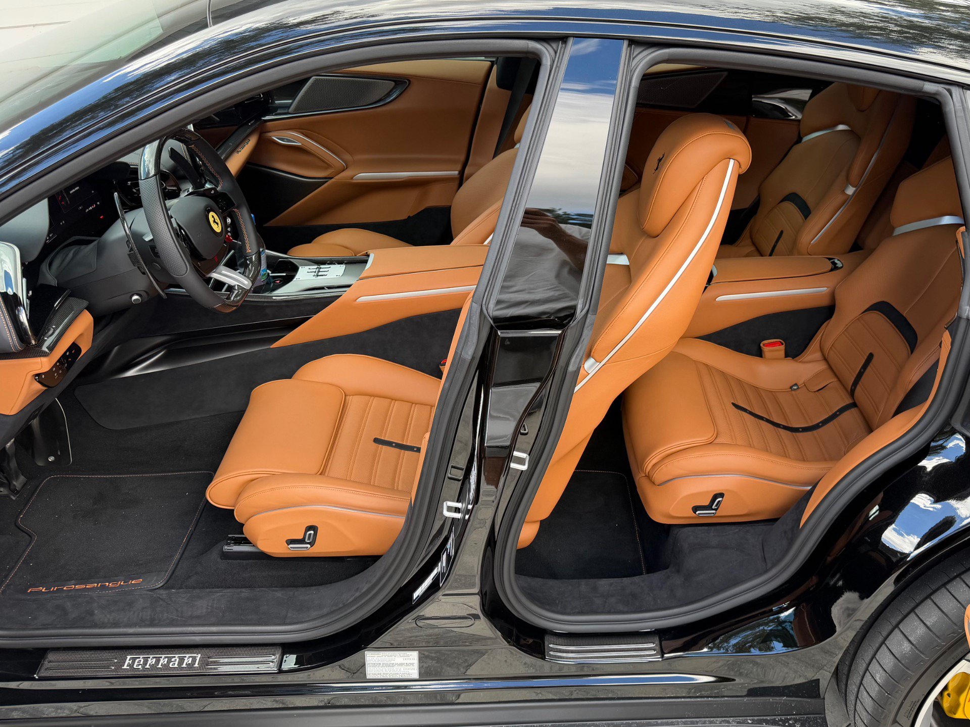 Used 2026 Ferrari Purosangue AWD/4WD image 2