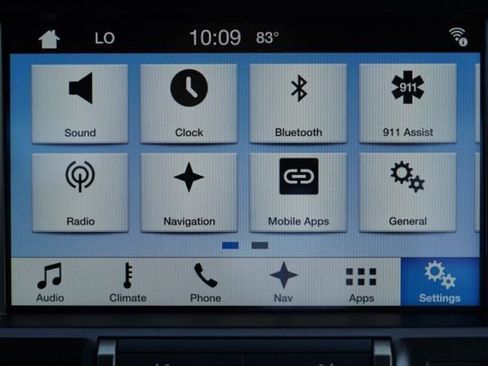 Used 2016 Ford Mustang Shelby GT350 w/ Technology Package image 28