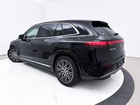 Used 2023 Mercedes-Benz EQS 580 4MATIC SUV image 9