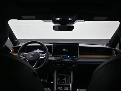 New 2026 Volkswagen Tiguan SEL R-Line AWD/4WD image 10