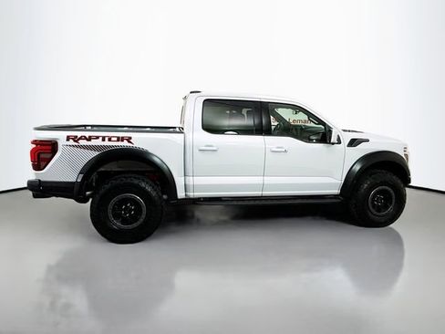 Used 2025 Ford F150 Raptor AWD/4WD image 8