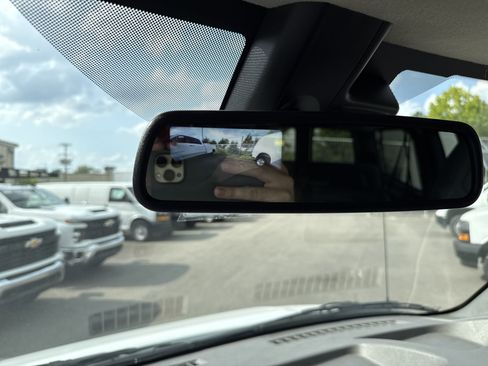 New 2025 Chevrolet Express 3500 LS image 19