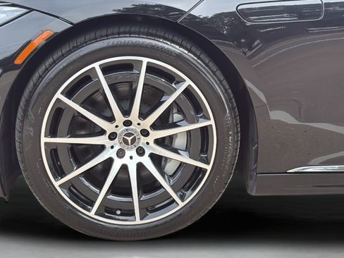 Certified 2023 Mercedes-Benz EQS 580 4MATIC Sedan image 31