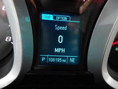 Used 2017 Chevrolet Equinox LT w/ Convenience Package FWD image 19