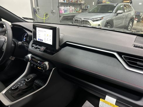 New 2025 Toyota RAV4 SE image 34