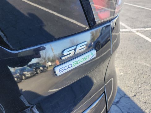 Used 2017 Ford Escape SE image 21