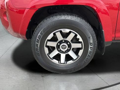 Used 2021 Toyota 4Runner TRD Off-Road Premium w/ Moonroof Package AWD/4WD image 29