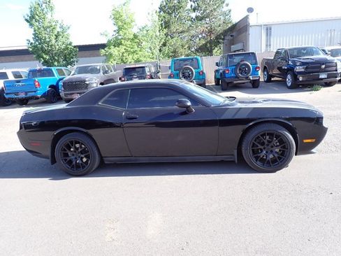 Used 2013 Dodge Challenger R/T RWD image 4