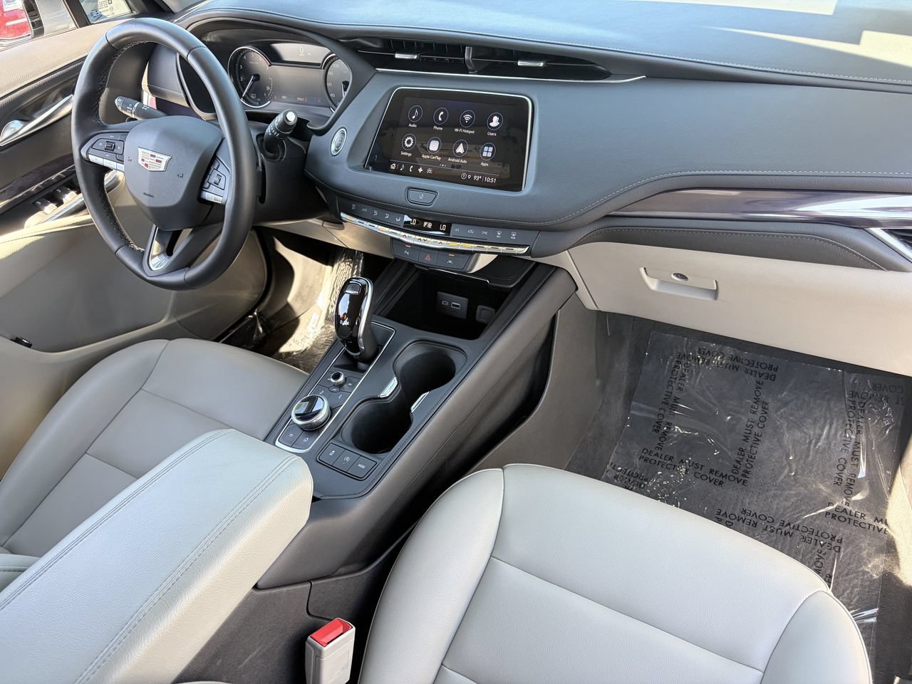 Certified 2023 Cadillac XT4 Luxury w/ Driver Awareness Package FWD image 13