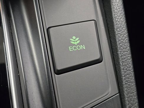 Used 2019 Honda CR-V EX-L image 8