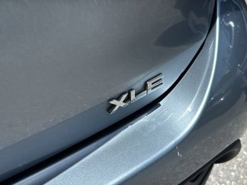 Used 2022 Toyota Highlander XLE FWD image 8