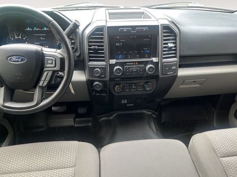 Used 2017 Ford F150 XLT w/ Equipment Group 302A Luxury AWD/4WD image 10
