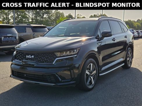 Used 2023 Kia Sorento S w/ Panoramic Sunroof Package FWD image 3