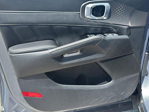 Used 2022 Kia Sorento SX FWD image 10