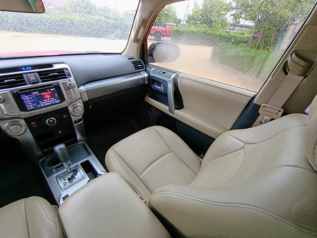 Used 2016 Toyota 4Runner SR5 RWD image 42