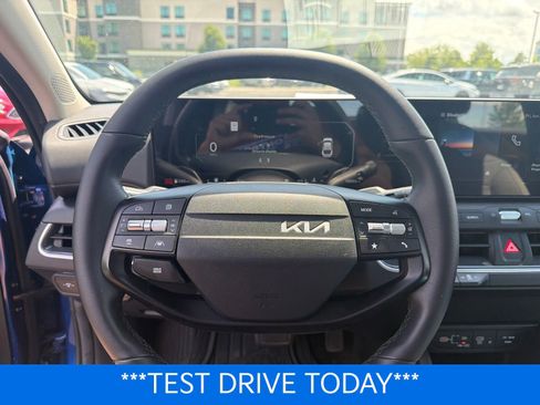 Certified 2025 Kia K4 EX FWD image 10